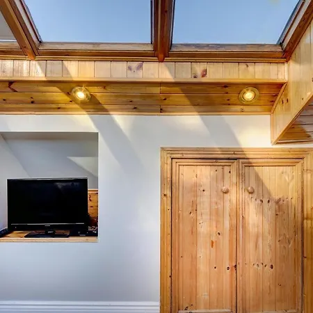 Wonder Ballsbridge Luxury Chalet Near Aviva Apartment Dublin